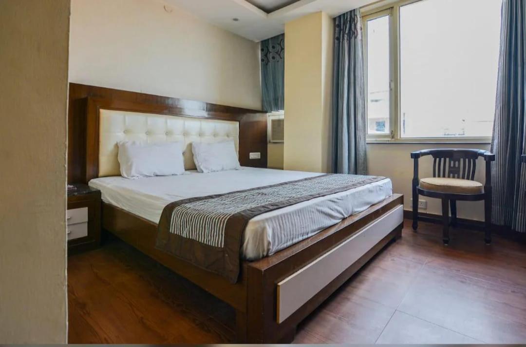 Hotel Opulence Pathānkot 部屋 写真